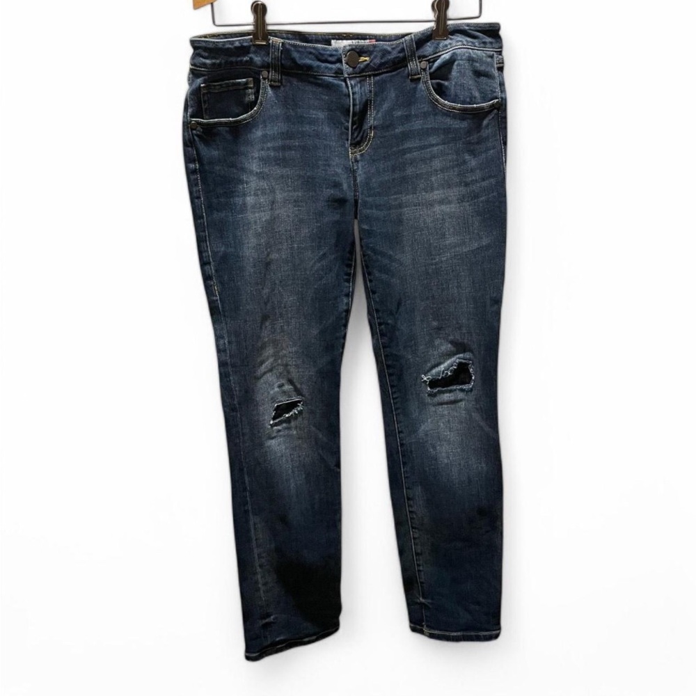 - Cabi Boyfriend Slim Jeans Size 6 Waist 35 Inseam 28 Rise 9